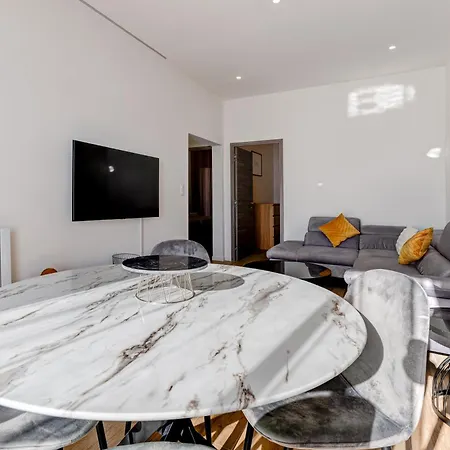 Les Grands Cedres - Wifi, Ac, Parking Lägenhet *